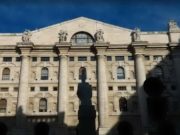 Borse e Bitcoin: Milano di nuovo in discesa a -3,2%, BTC in rosso milano_borsa