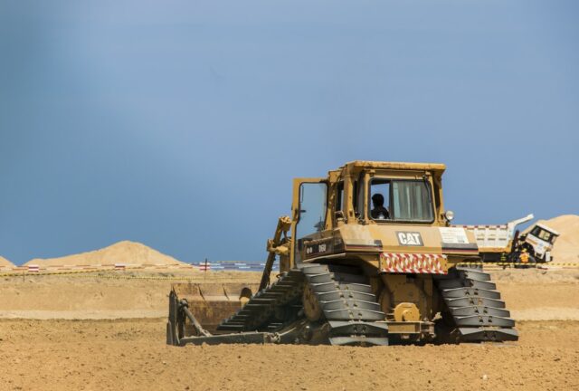 Comprare azioni Caterpillar: da dove iniziare